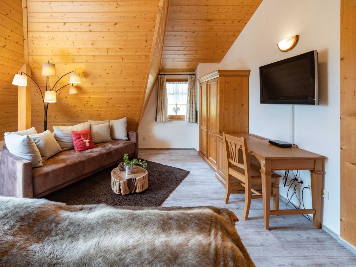 Hotel & Restaurant Gruener Baum - Die Gruene Oase Am Feldberg Feldberg  Eksteriør bilde