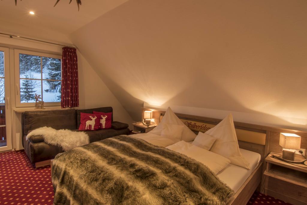 Hotel & Restaurant Gruener Baum - Die Gruene Oase Am Feldberg Feldberg  Eksteriør bilde